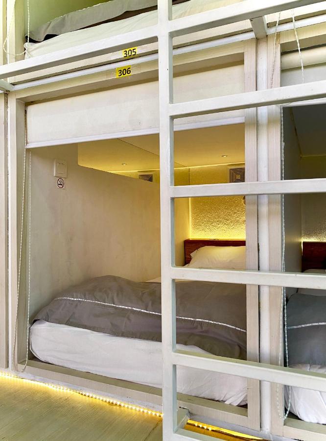 The Hide Hostel At Canggu (Adults Only) エクステリア 写真