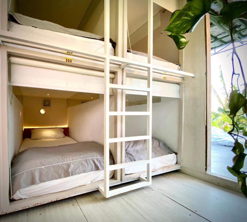 The Hide Hostel At Canggu (Adults Only) エクステリア 写真